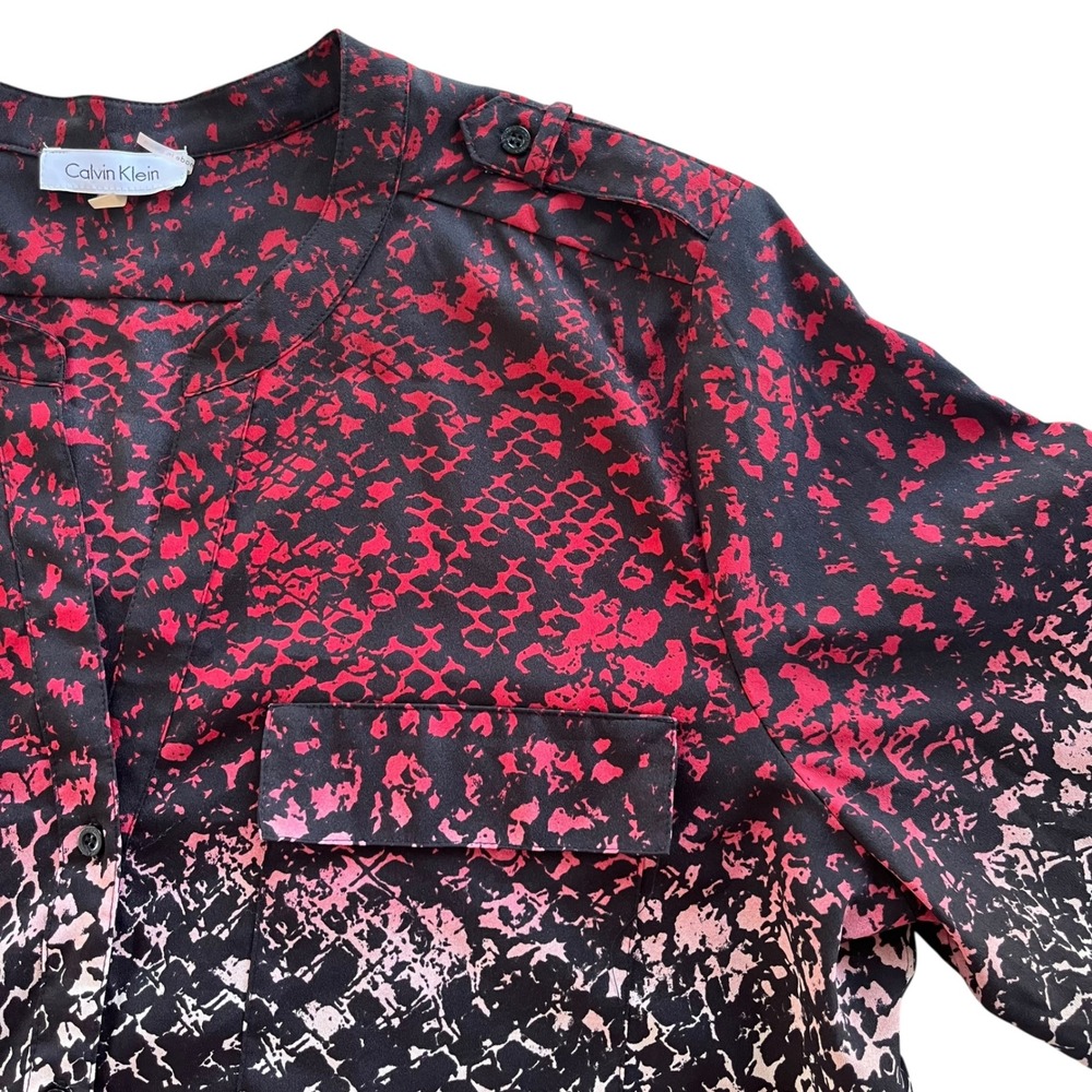 Calvin Klein Women XL Red Black Snakeskin Print Roll Tab Sleeve Button Front Top - Picture 7 of 16